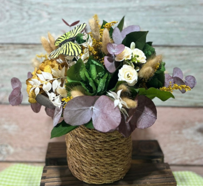 Centro de flores preservadas 