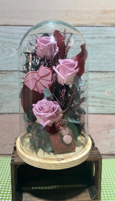 Cúpula con flor preservada color rosa (3 rosas)